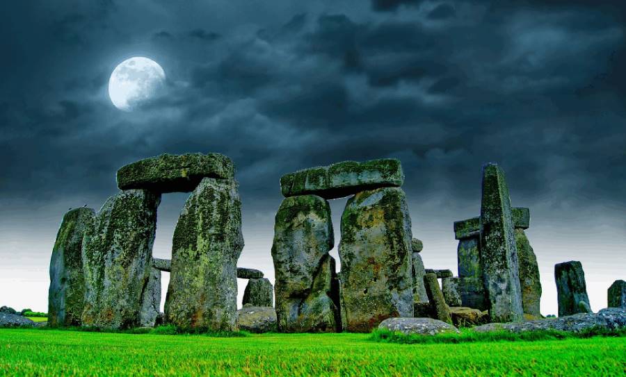 stonehenge uk
