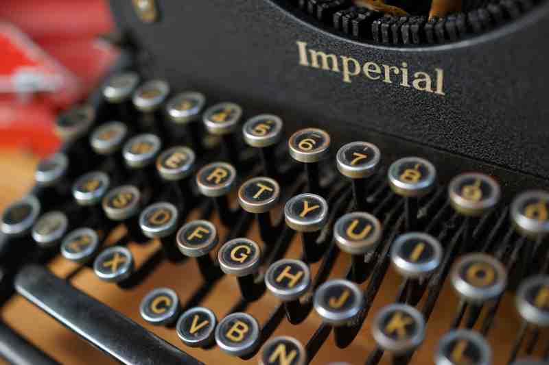 antiuqe typewriter