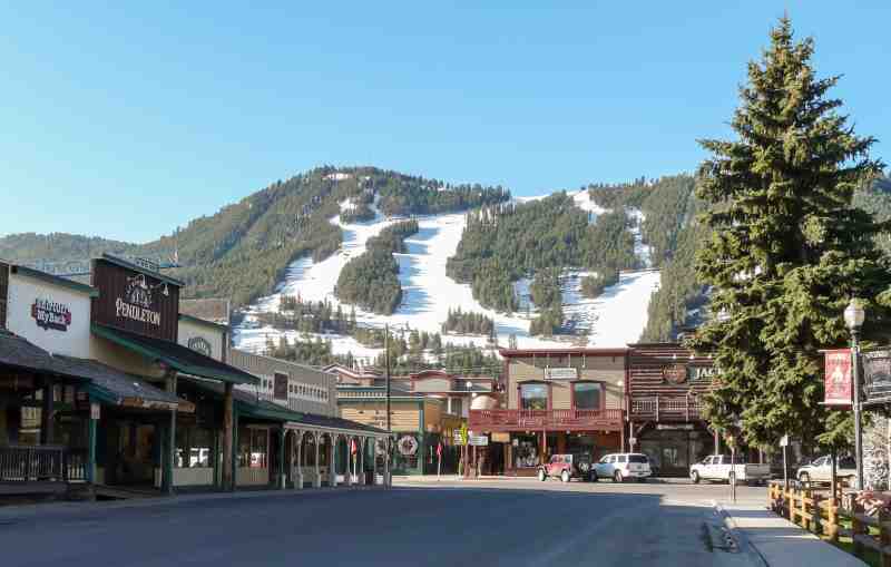 jackson hole ski slopes and town