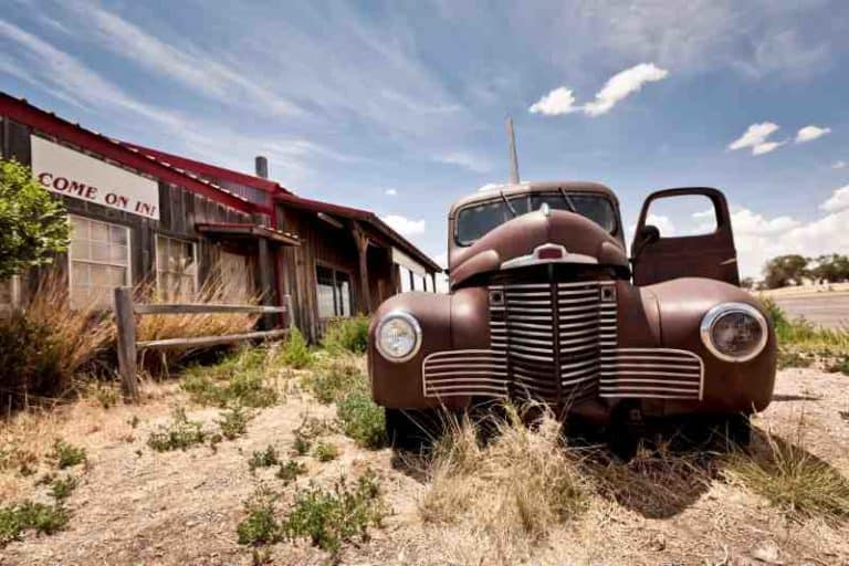 Read more about the article Why is Route 66 Famous? 🚗15 Things to See Along the Way