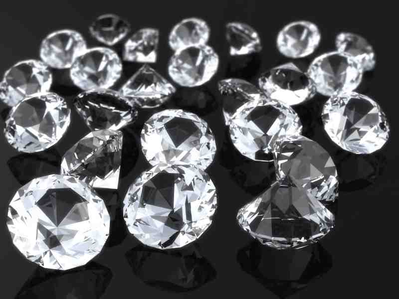 a table of diamonds